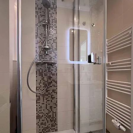 Strandhochhaus Doese 38 Sh38 * クックスハーフェン